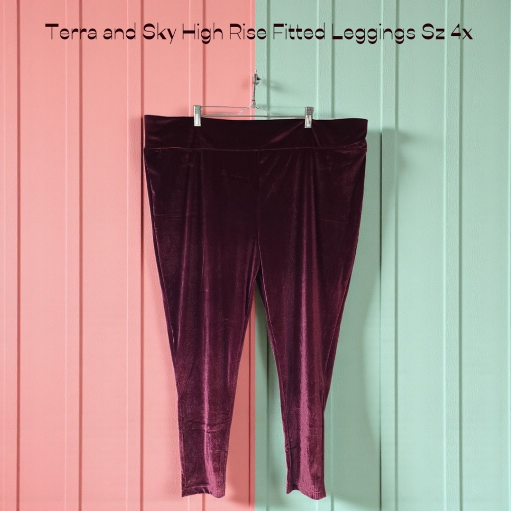 Terra And Sky High Rise Fitted Leggins Sz 4x (Maroon Velvet)